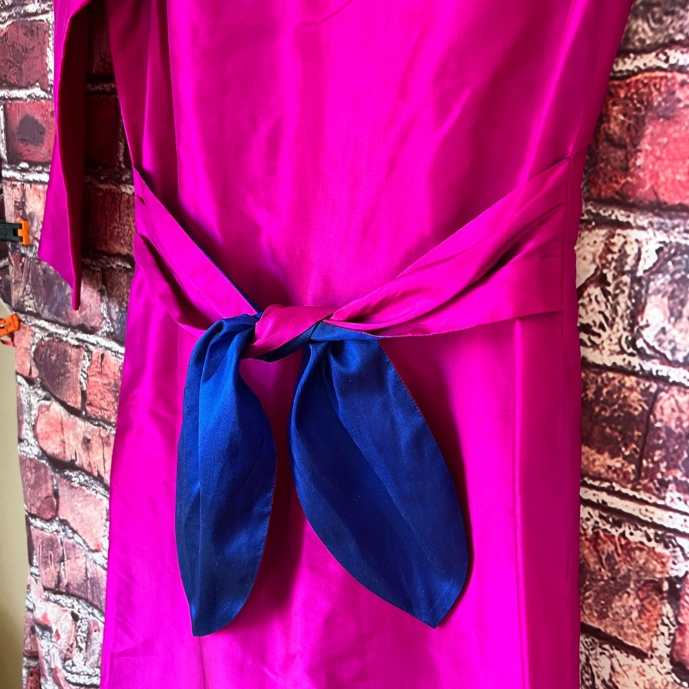 Bright Fuchsia Midi Dress with Navy Tie Waist - Picture 4 of 11